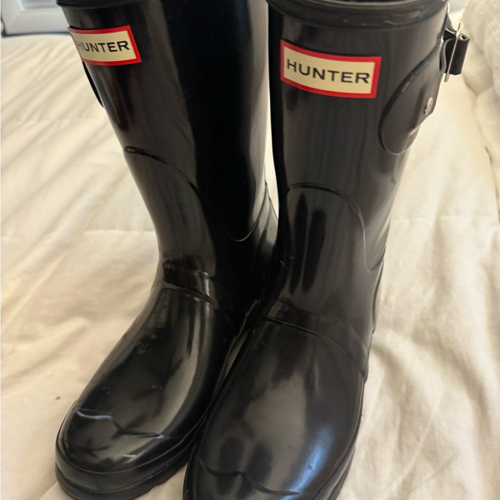 Hunter med gloss black